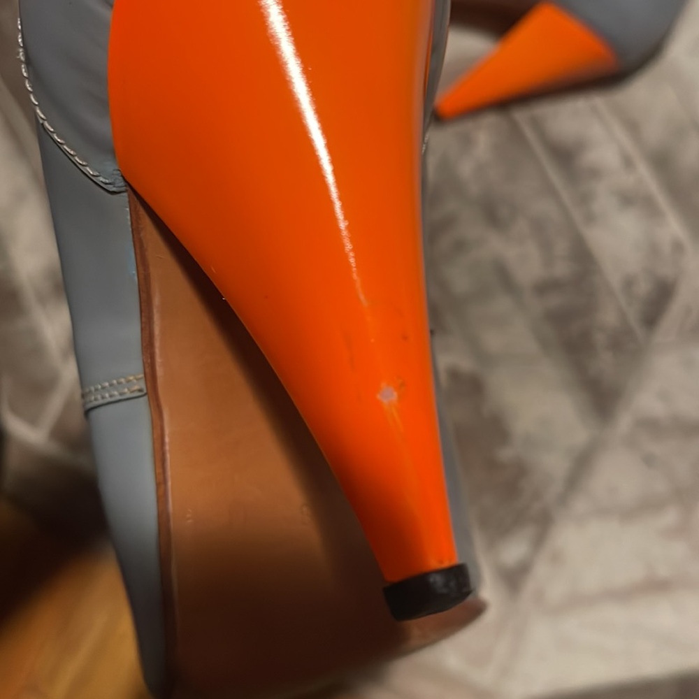 Shoes - Picture 5 of 5